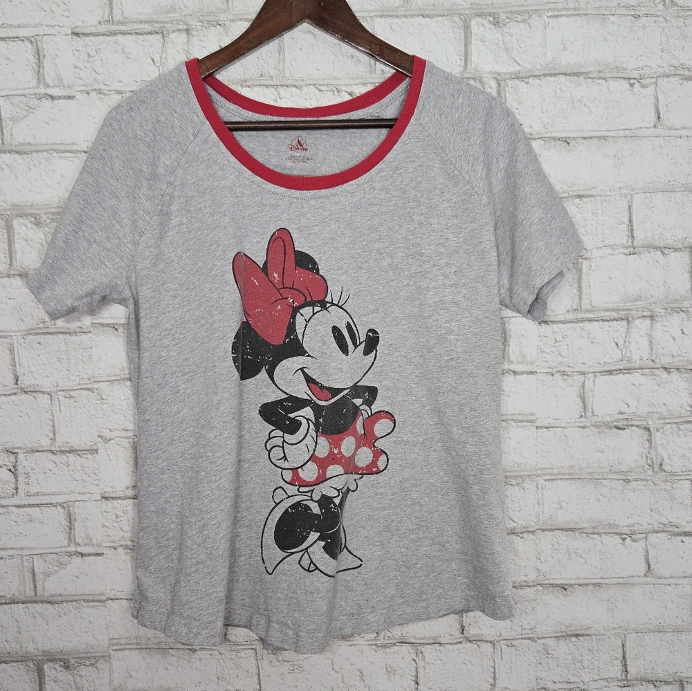 Disney Minnie Mouse graphic tee